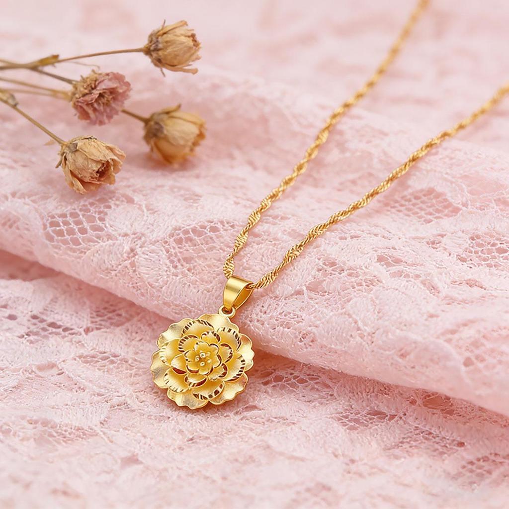 Sunflower Gold Pendant, Mother's Day Daily Fashion, Elegant and Bright Noble Chain, Vintage Style Versatile Collarbone Chain