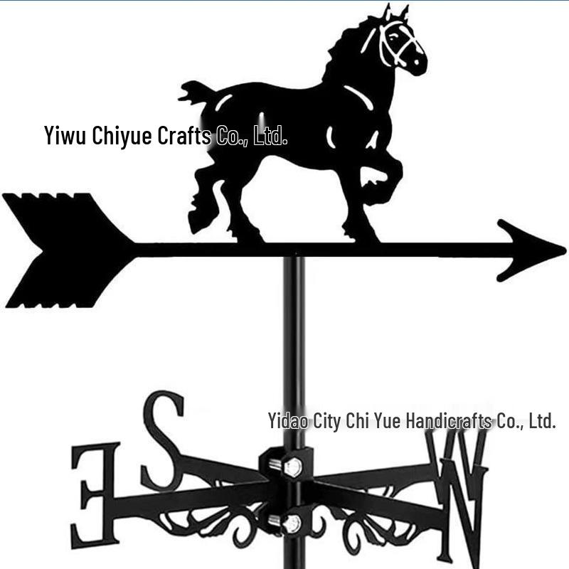 Weather Vane Ornament: Outdoor Wrought Iron Spray-Painted Roof Decoration Metal Craft