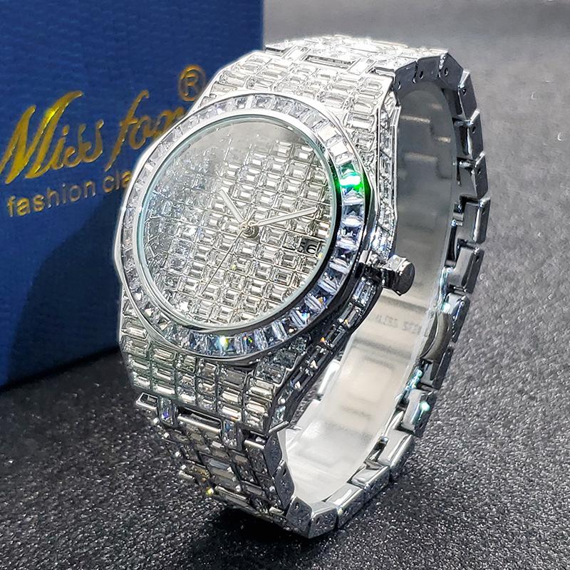 Hip Hop Jewelry Trending Massive Full Iced Out Bling Gold Tone Case Crystal Dial Waterproof Quartz Wristwatch