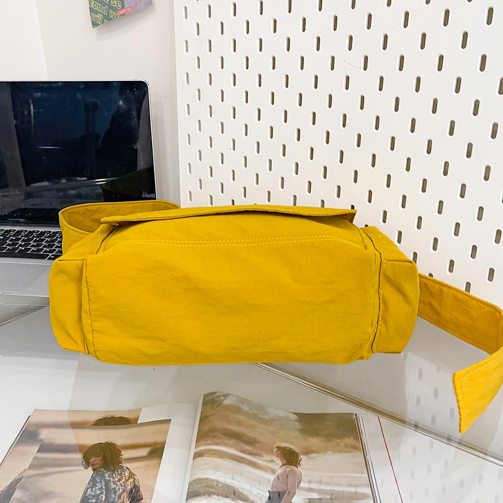 Women's Casual Nylon Crossbody Bag Lightweight Large Capacity Shoulder Bag Messenger Bag for Daily Work School Travel Solid Color Simple Style