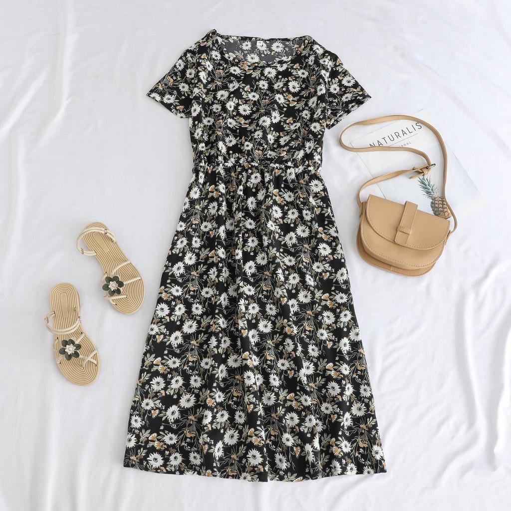 Elegant Mid-Length Short-Sleeved Dress for Middle-Aged and Elderly Women - Fashionable and Age-Reducing