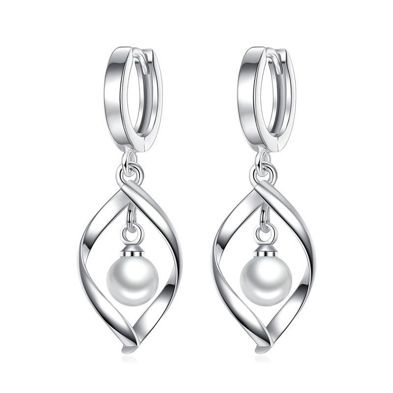 Zircon Hollow Star Stud Earrings for Women Classic Round Square Fashion Ear Cuffs