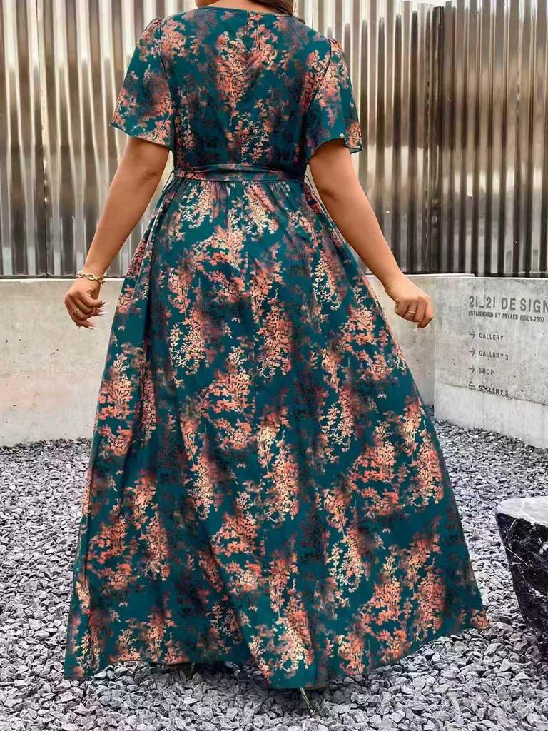 Chic Plus Size Women's V-Neck Print Wrap Slit Dress with Belt