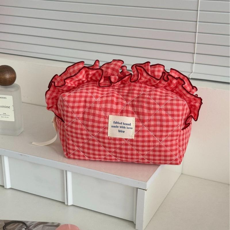 Lace Plaid Quilted Makeup Bag, Multifunctional Portable Makeup Bag, Travel Storage Bag, Cute Ruffle Makeup Bag