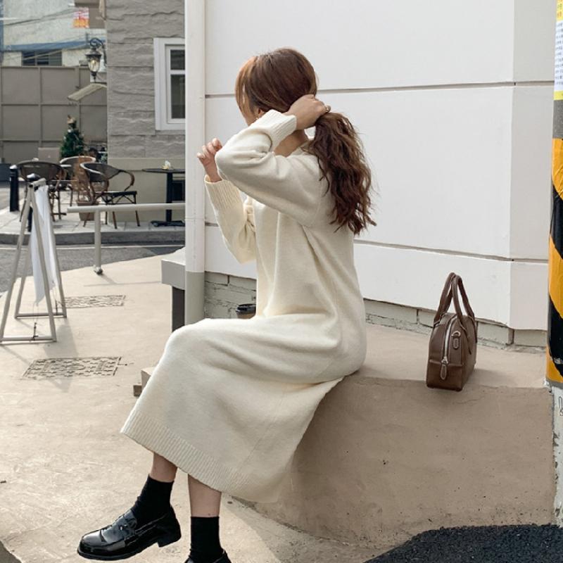 LYRIA Solid Color Polo Neck Turtleneck Dress, New Autumn and Winter Style, Suitable for Overcoats, Long Knee-length Loose Thick Knitted Sweater Dress.