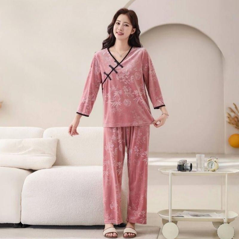 Autumn and Winter Women's Velvet Loungewear Printed Loose Plus Size Pajama Set