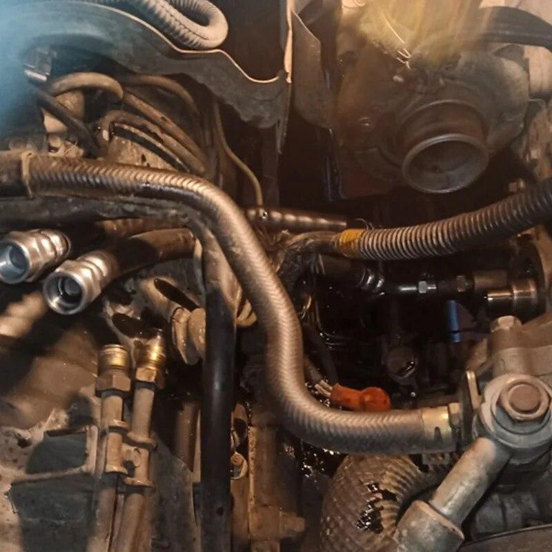 MR127900 Engine Oil Cooler Feed Return Hose For Mitsubishi CHALLENGER PAJERO MONTERO SPORT 1996-2011 L200 1996-2007 2500 DIESEL