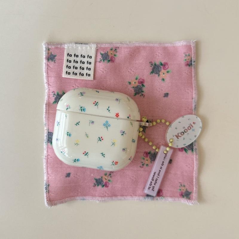 Cream color small floral AirpodsPro1 earphone case for Apple 1/1/1 generation wireless Bluetooth case