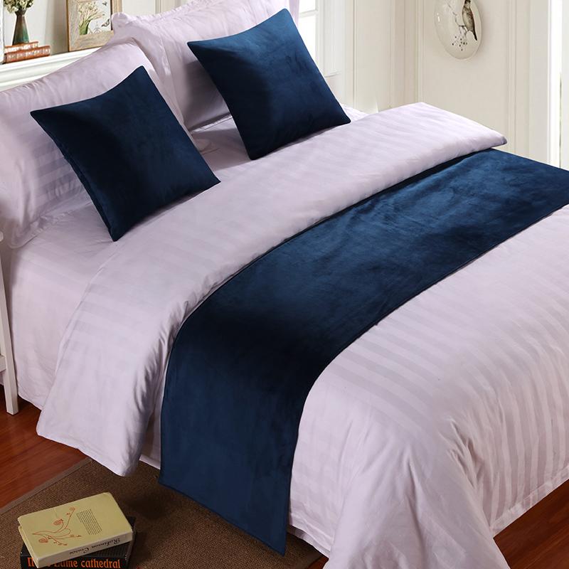 Luxury Velvet Solid Bed Runner Scarf Protector Slipcover Bed Decorative Scarf for Bedroom Hotel Wedding Room Twin/Queen/King