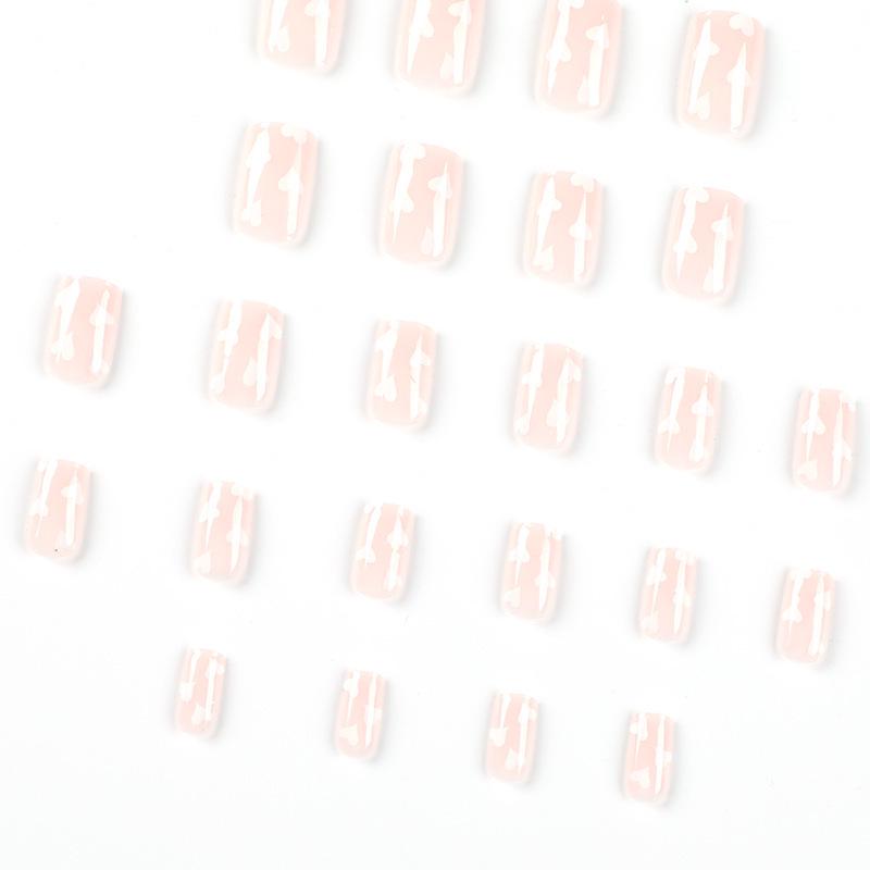 Valentine's Day Wearable Nail Tips: Nude Pink & White Heart Design, Detachable, High-End Finish
