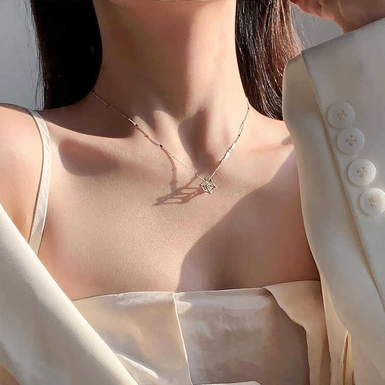 Creative Cube Necklace Women'S Geometric Simple Personality Versatile Ins Cold Wind Pendant Gift Women Premium