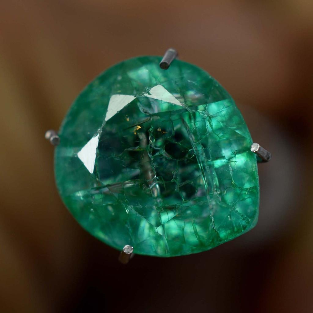 CERTIFIED Most Demandable Natural Muzo EMERALD Green 4.35 Ct  Gemstone Pear Cut
