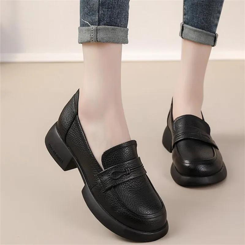 Fashion Cowhide Women Shoes Fashion Mid Heel Thick Soled Genuine Leather Retro Loafers Spring Autumn Flat Women Singles Shoes Mom Shoes