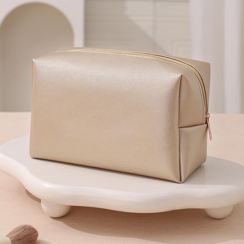 Portable High-Value Cosmetic Organizer Bag