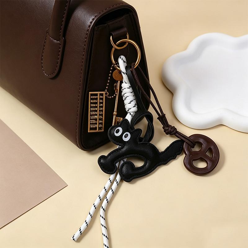 Bag Charm Cute Leather Cat Bag Charm Hanging Aesthetic Tassel Backpack Pendant for Girls Ornament