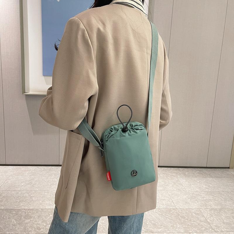 Summer Outdoor Cycling Kettle Bag with One Shoulder Crossbody Multi-layer Walking Bag with Minimalist Travel and Baby Casual Canvas Bag