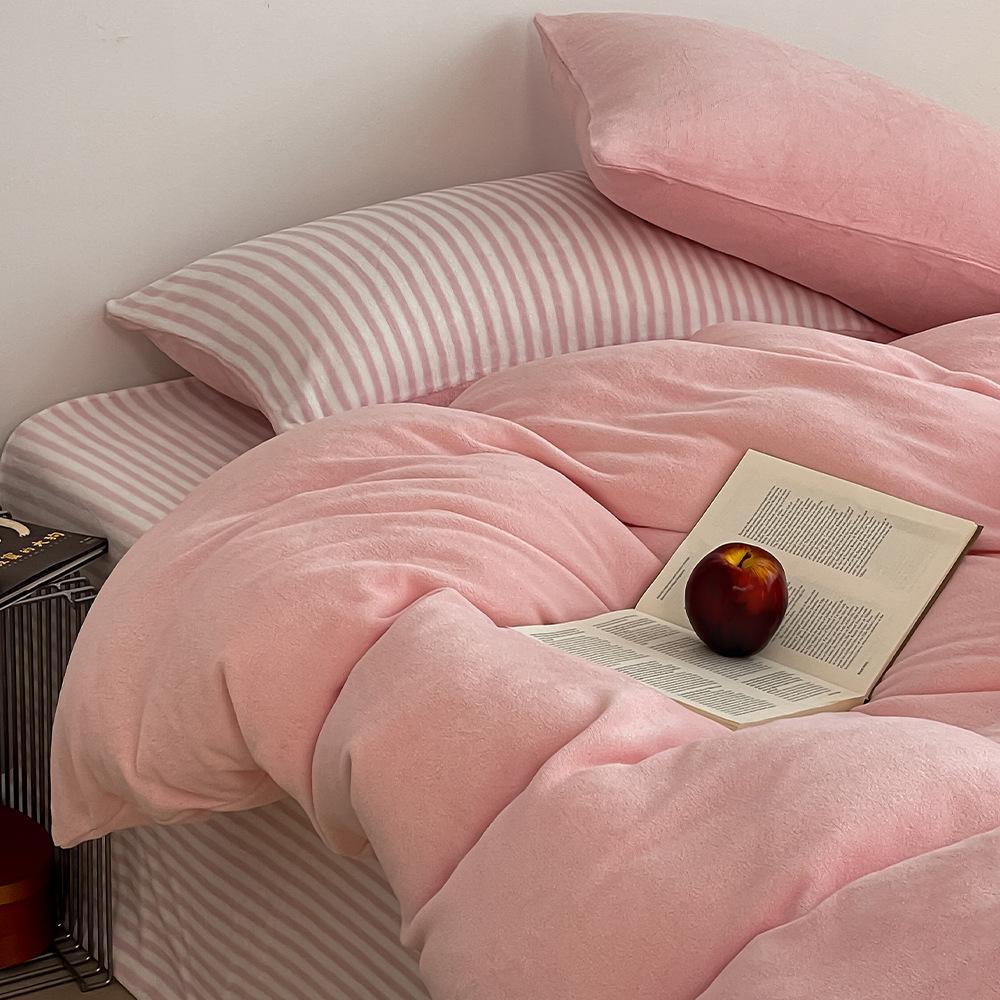 Thickened Milk Fleece Four-Piece Set, Warm Coral Fleece Bed Sheet Quilt Cover, Fleece Bedding Three-Piece Set