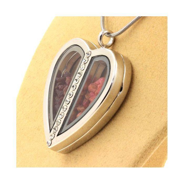 Pierres et Minéraux. Collier Rubis + Spinelle brut. Modèle coeur.