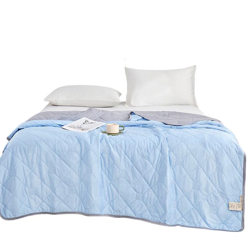 

Summer Cooling Comforter