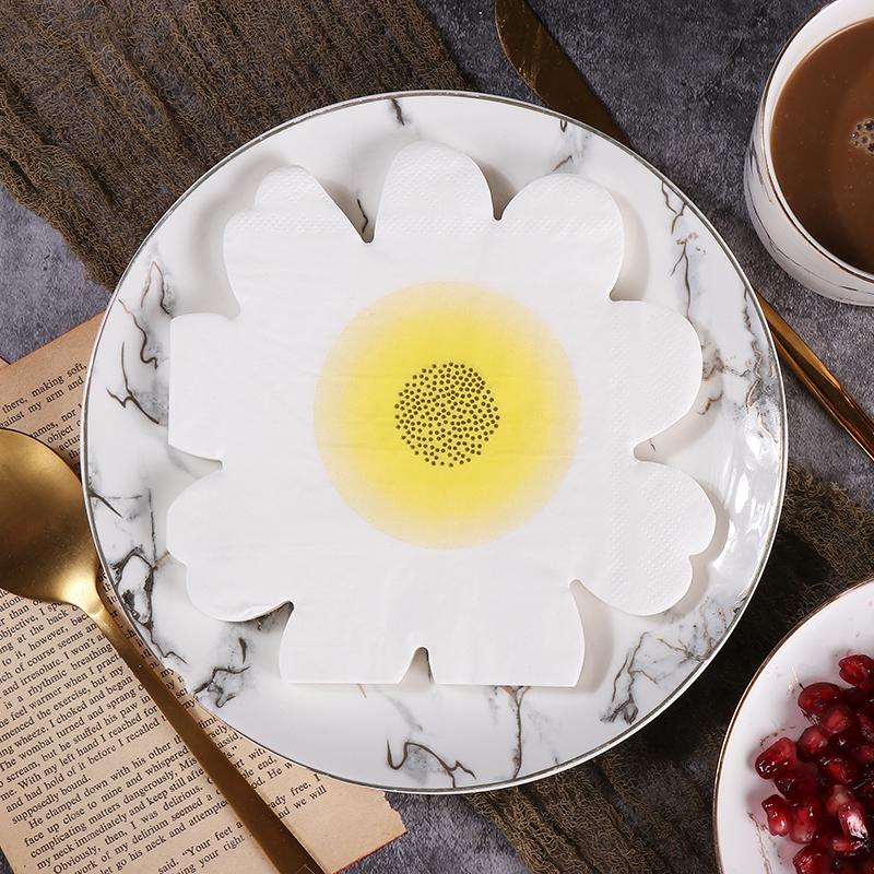 Jednorázový párty ubrousek ve tvaru květiny s dvojitou vrstvou 20 kusů/balení