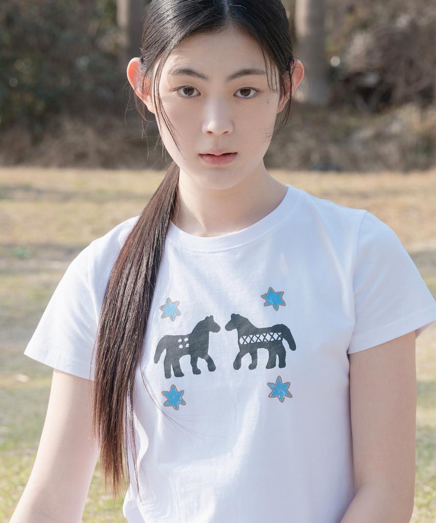 Ohesio Twin Pony Crop T-Shirt, White