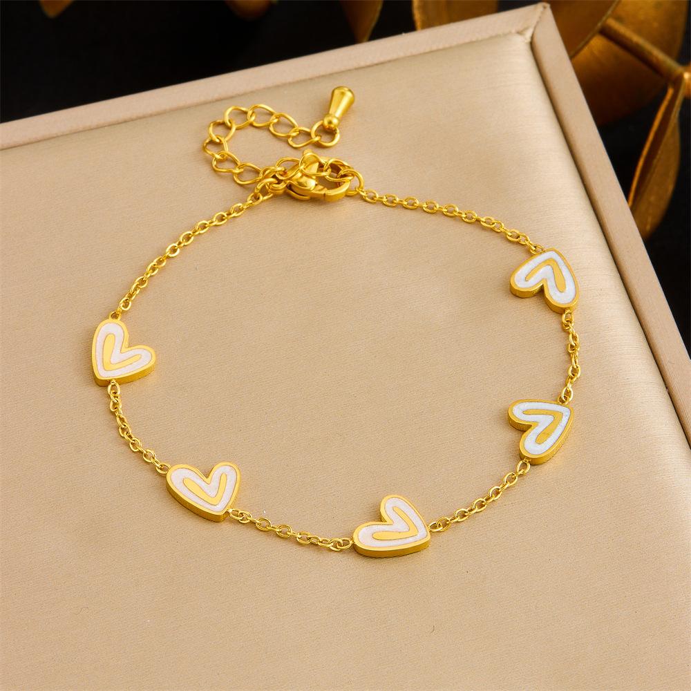 

Fashionable Elegant White Shell Heart Collarbone Chain Earrings Necklace Bracelet Women Set Versatile Gift