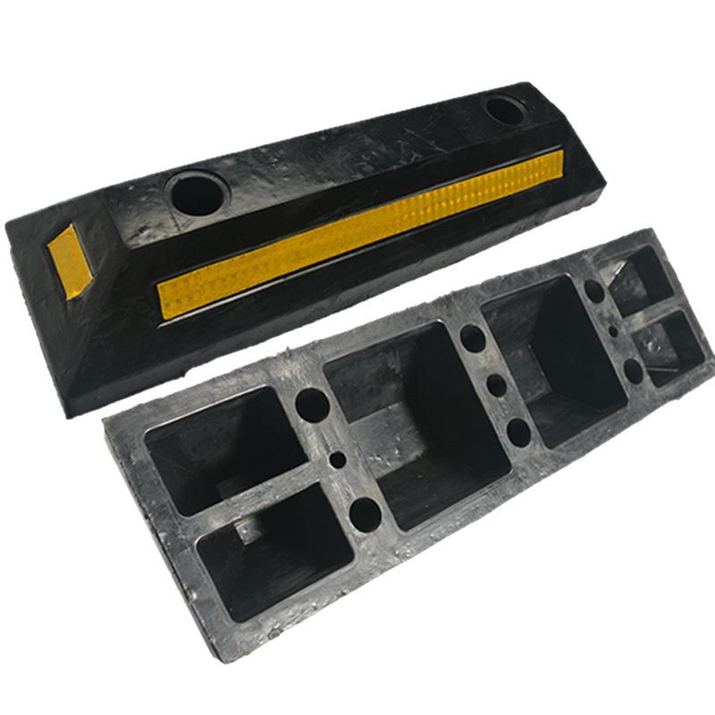 1m Durable Rubber-Plastic Parking Stopper – Anti-Collision Wheel Positioner