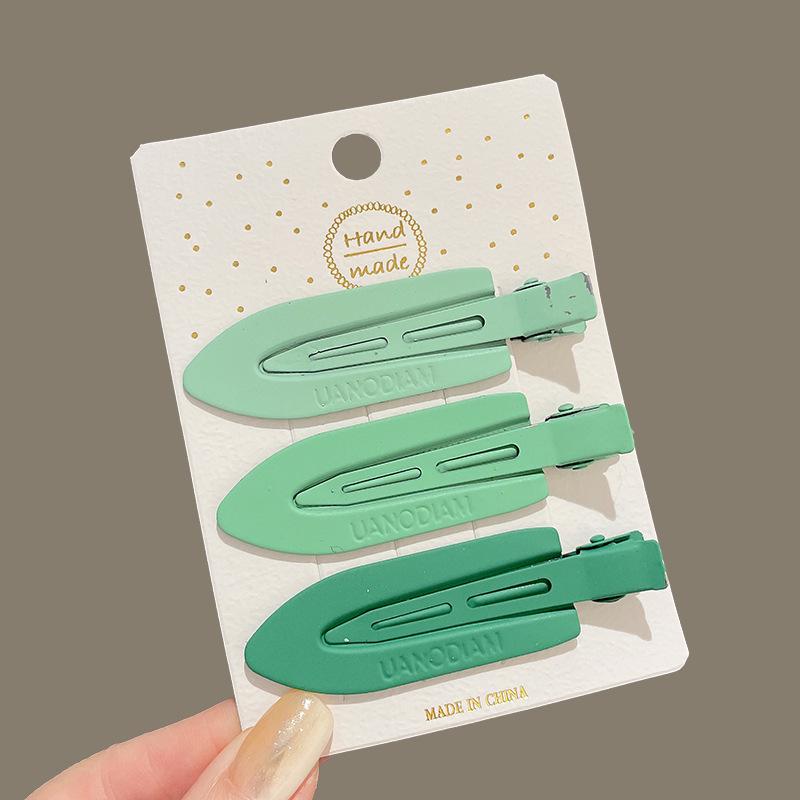 Pink Dopamine Hair Clip: Y2K Seamless Round Hairpin - Cute Small Side Clip for Women’s Bangs