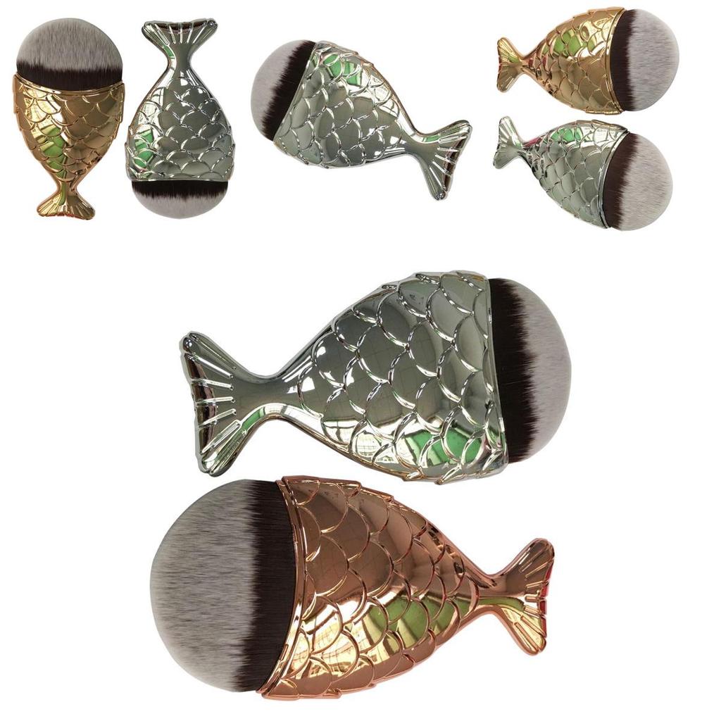 Mermaid Fish Scale Makeup Brush With Fish Tail Foundation Brush Powder Silver