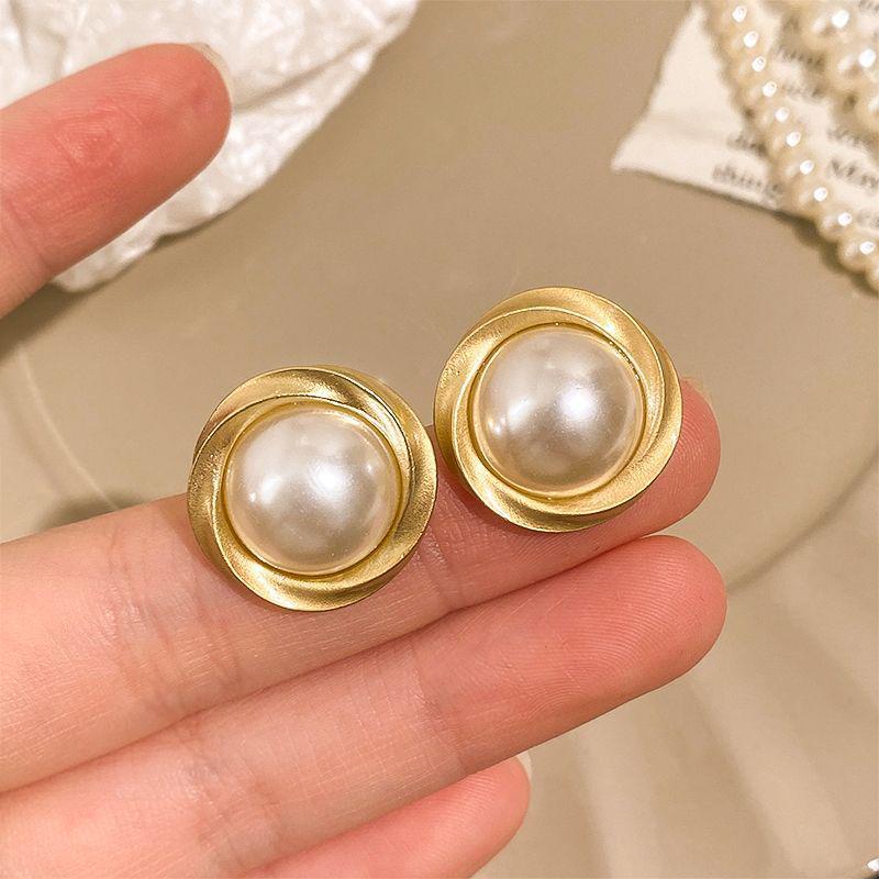 Chic Pearl Stud Earrings - Elegant White Ear Accessories for Women