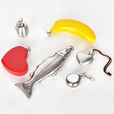 Mini Flasque en Acier Inoxydable en Forme de Cœur - Bouteille de Vin Portable Design Poisson & Banane, En Stock Articles de Bar.
