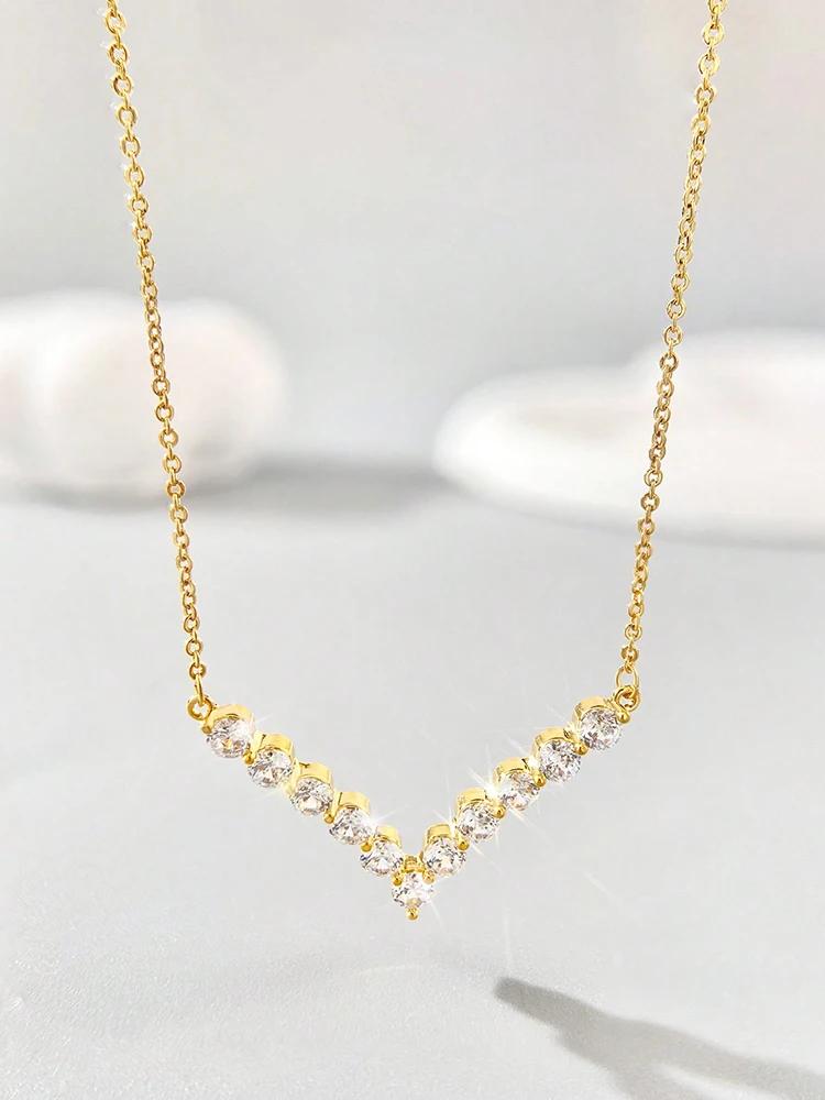 Chaîne de clavicule en cuivre simple classique magnifique zircon en forme de V pour femmes fête d'anniversaire bijoux fins de haute qualité