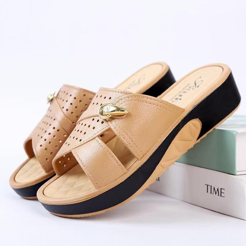Women's Summer New Open Toe Flat Sole Slippers Thick Sole Non Slip Lightweight Home Slippers Outdoor Waterproof Slippers Sandals
