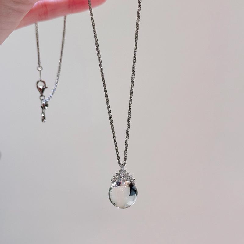 Women s Collarbone Light Luxury Niche Necklace necklace
