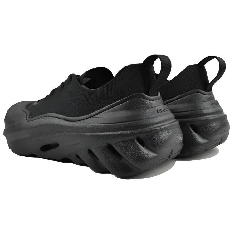 Crocs Scarpe da ginnastica unisex Echo Surge Nere 210079-060