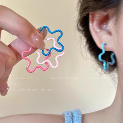 Blue Gradient Small Flower-shaped Glazed Ear Ring for Women - Summer Sweet and Youthful Heart-shaped Earrings, Unique and Exquisite Ear Jewelry