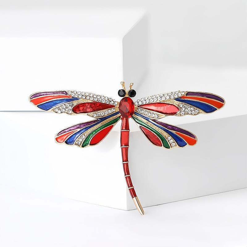 Fashionable Dragonfly Brooch - Classic Insect Pin Perfect Fashion Accessory and Gift for Women