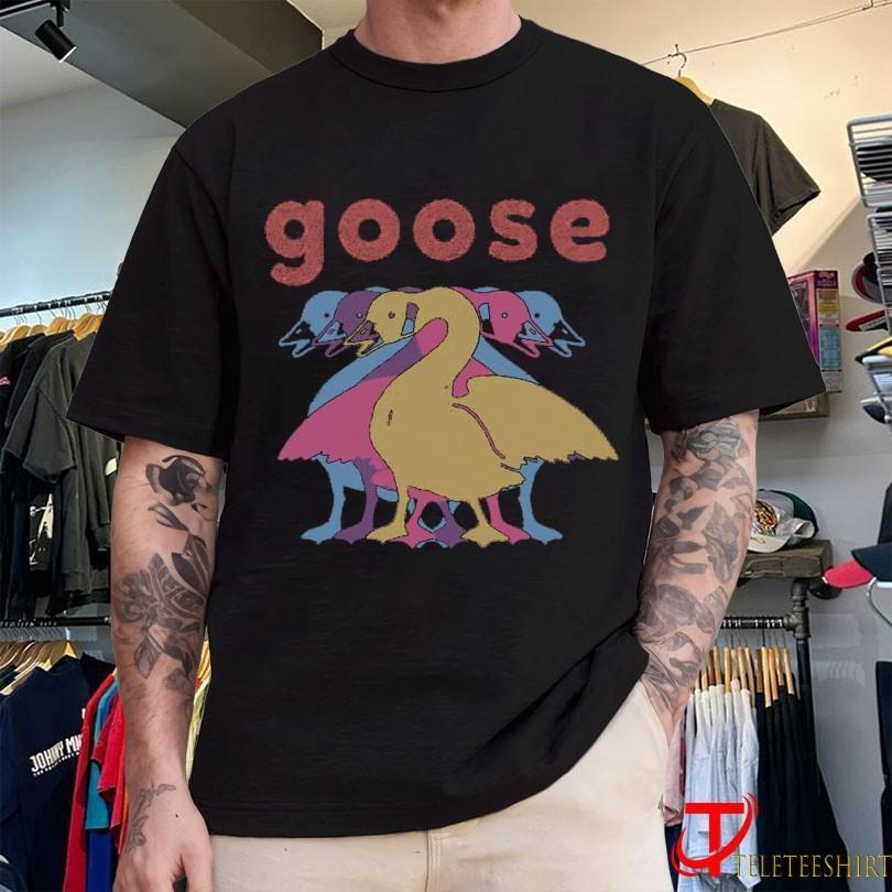 

Goose 5 Logo Wine TShirts Unisex T-Shirt S