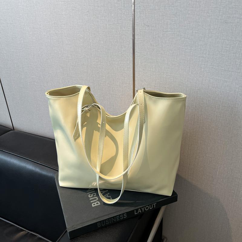 Large capacity tote bag women's 2025 new trend simple Korean version fashion underarm shoulder handbag mother and child bag