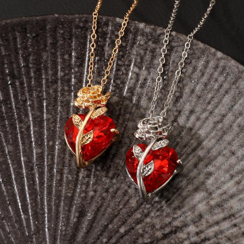 Xiyin Gothic Rose Heart Clavicle Necklace: European & American Dark Design