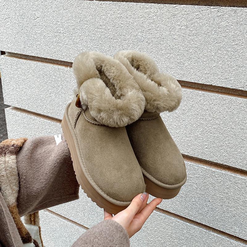 Spot~ Sheepskin and Fur Integrated Thick-soled Snow Boots, Genuine Leather and Real Hair, New Horn Buckle Snow Boots In Winter 2025