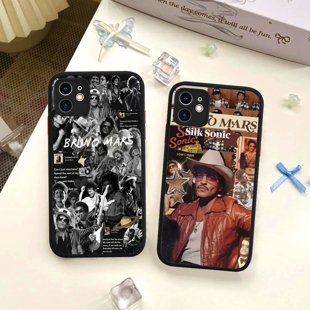 B-Bruno M-Mars Singer For IPhone 16 15 14 13 12 11 Pro Max X XS MAX Plus Translucent Black Phone Cover