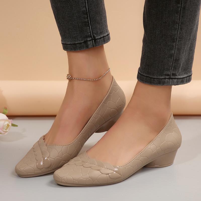 Fashion Women's Fashion Thick Heel Shoes Spring New Pointed Head Shallow Mouth Slip-on Soft Sole Anti-slip Wear-resistant Heel Shoes