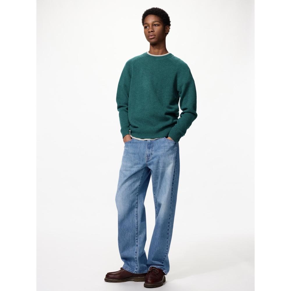 Uniqlo Japan Lamb Crew Neck Sweater