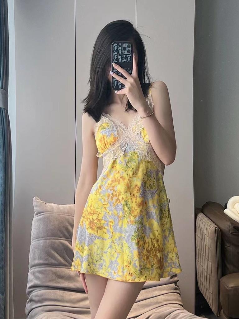 1011 New Sexy Nightdress Women's Summer Suspenders Ice Silk Pajamas Ins Printed Pure Desire Pajamas with Chest Pads