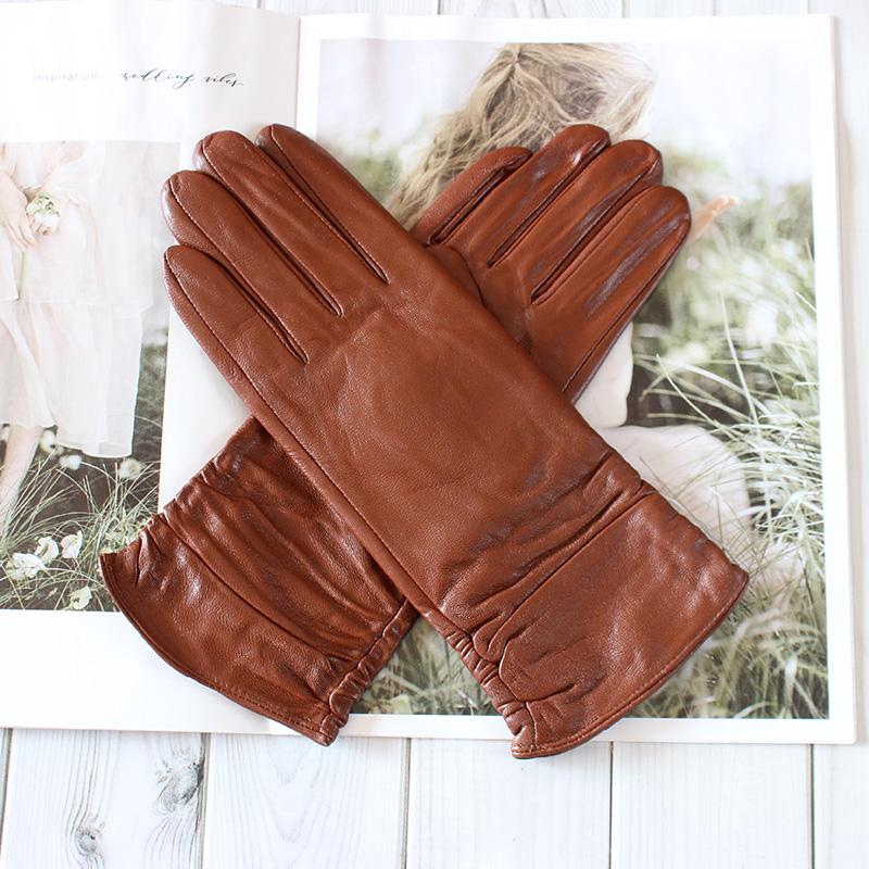 Sheepskin Leather Gloves Women's Fashion Elastic Style Velvet Lining to Keep Warm in Autumn and Winter Retro Color Points