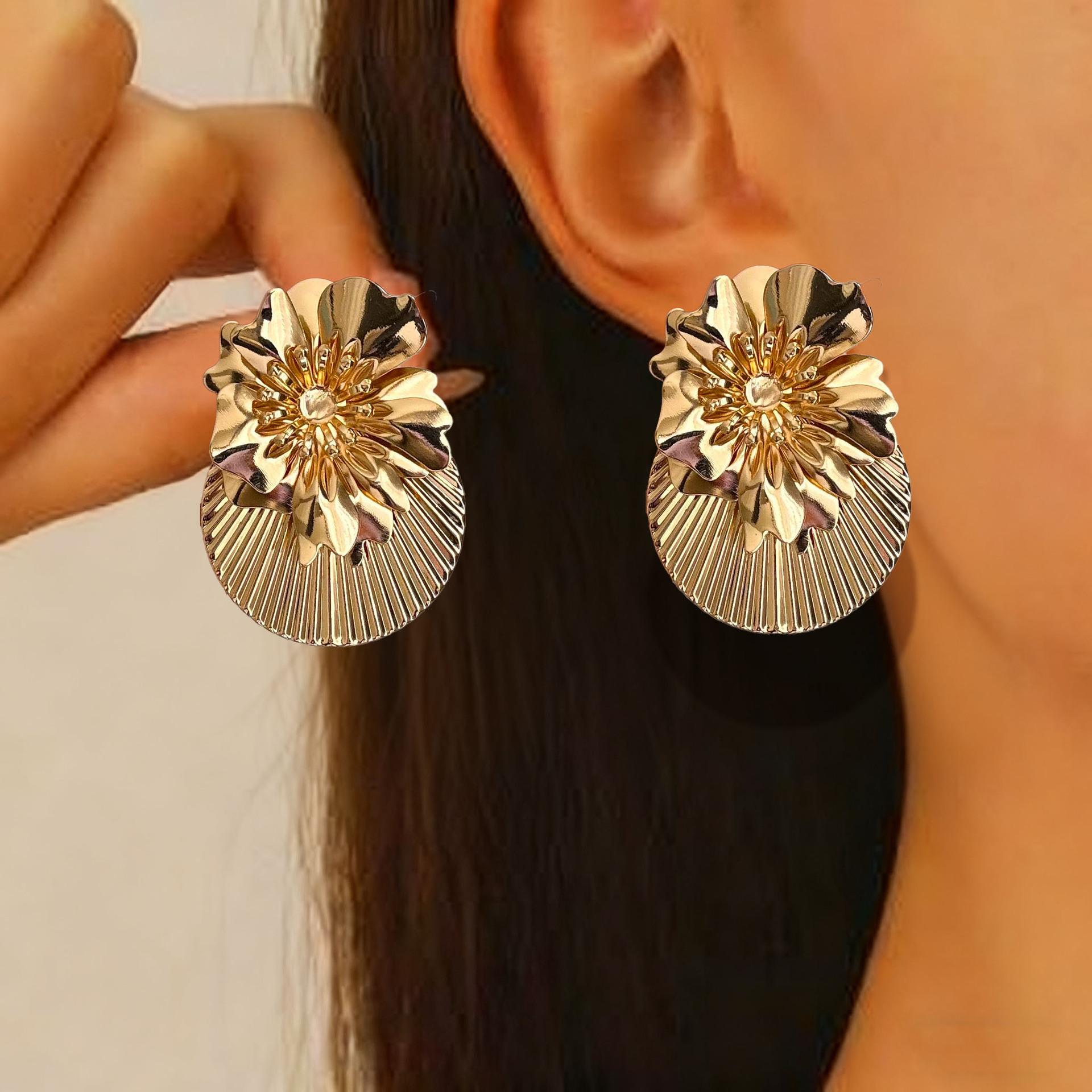 Персонализированные металлические серьги-гвоздики в виде веера-цветка ретро геометрический дизайн женские серьги-капельки аксессуары