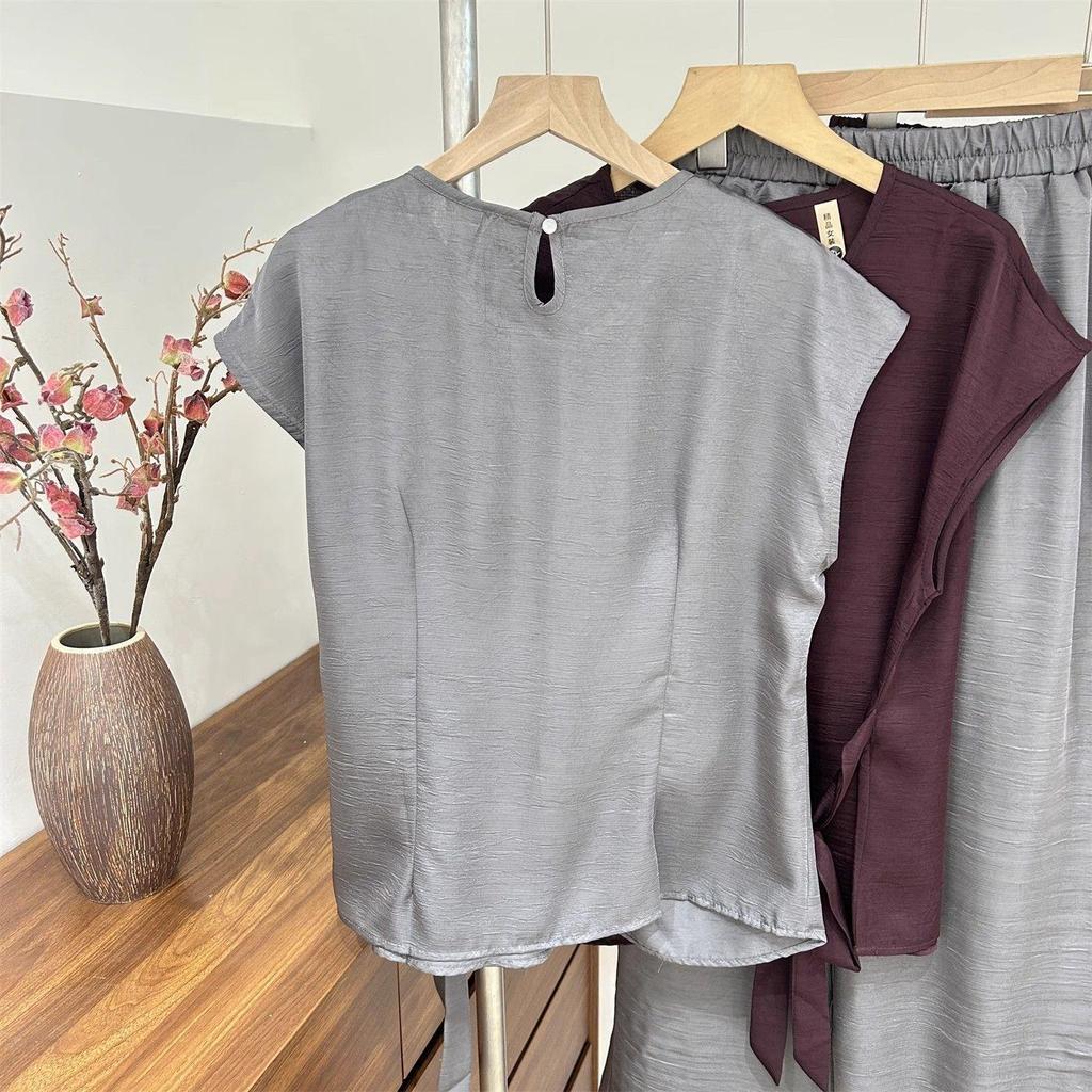 Elegant Ice Silk T-shirt & Casual Pants Set for Young Mothers - Summer Style, Age-Defying, Perfect for Middle-Aged & Seniors