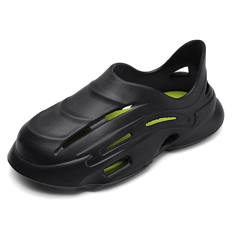 Hole shoes summer new wear stepping on shit trend slippers travel outdoor beach sandals high-end wading shoes
