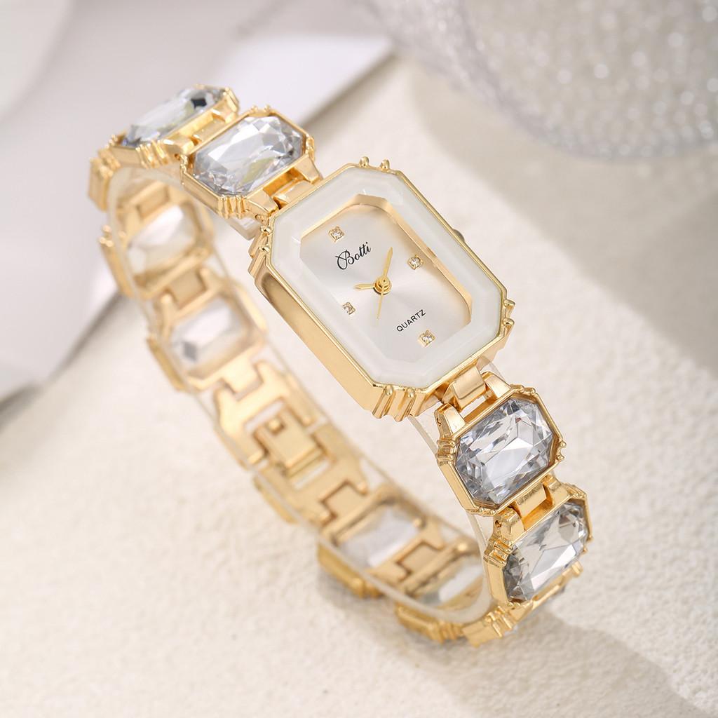 Ladies Fashion Square Quartz Watch With Alloy Bracelet And Decorative Waterdrop For Business Casual